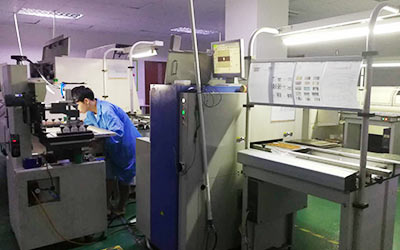 自動貼片機